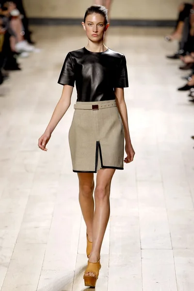 Look 2
